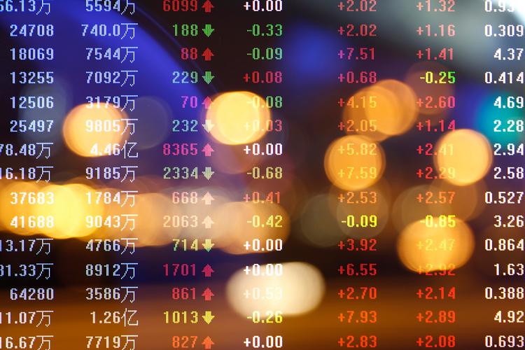 A股年报业绩创历史新高公司_银行股业绩增长分析_滞涨潜力股票