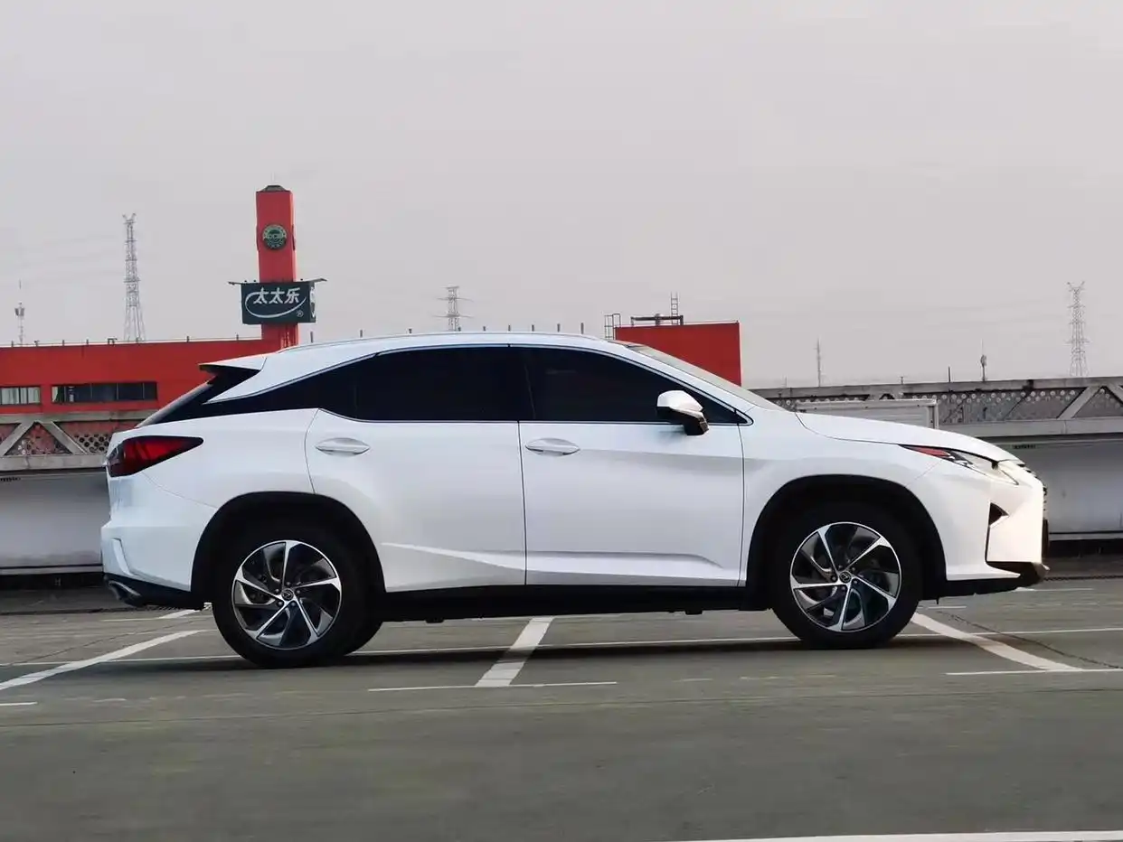 去上海买二手车靠谱吗_新能源车过户提档_上海二手车检测评估