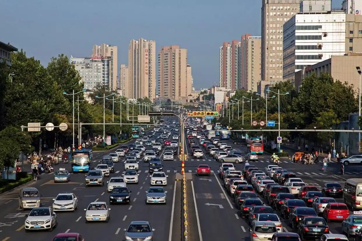 去上海买二手车靠谱吗_上海二手车价格便宜原因_上海二手车交易市场分析