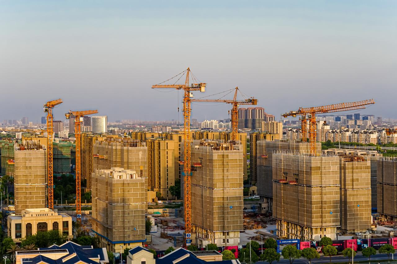 中国房地产价格走势图_2026年房地产市场政策托底结构分化品质制胜_核心城市二手房房价走势冰火两重天