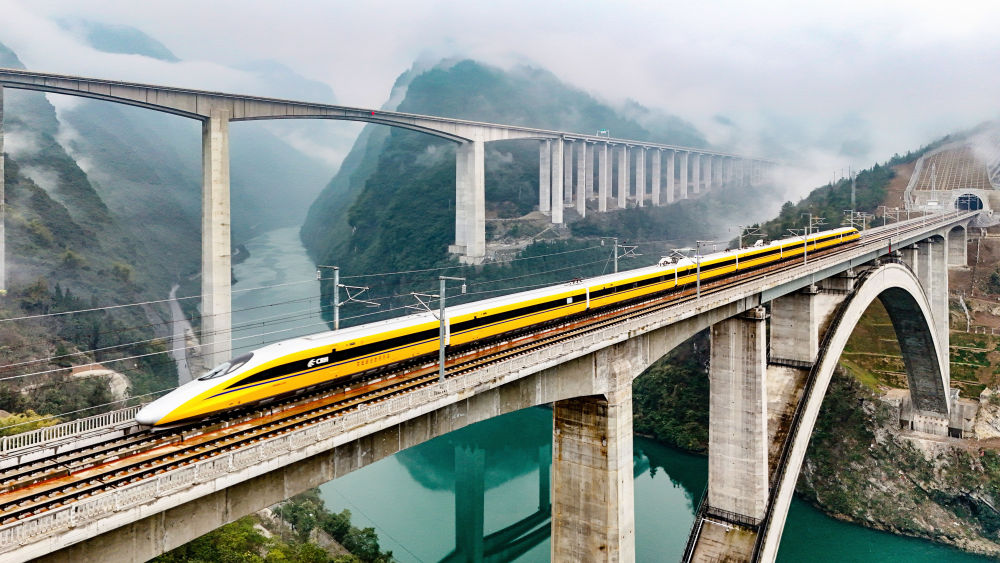 一季度GDP增长_中国经济结构优化_下一个中国经济增长点