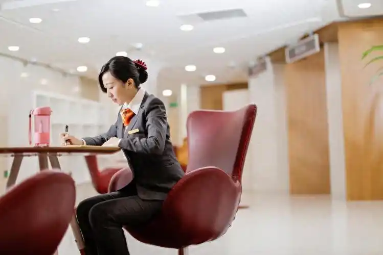 银行等级划分_银行类型选择_银行做零售好还是对公好