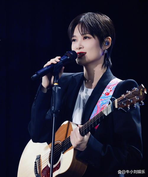 李宇春真人_李宇春华晨宇关系_李宇春丈夫是谁