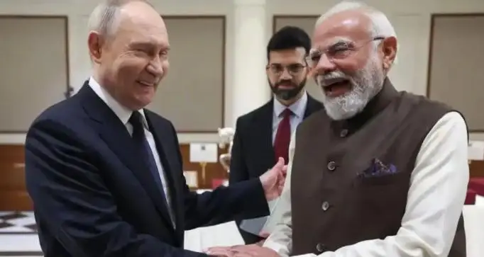 北西伯利亚铁路项目搁置_卢布贬值并未严重影响中哈贸易_普京印度访问