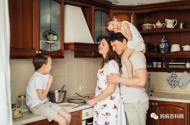 道德行为建构模式_早期儿童德育_儿童道德情绪系统发展