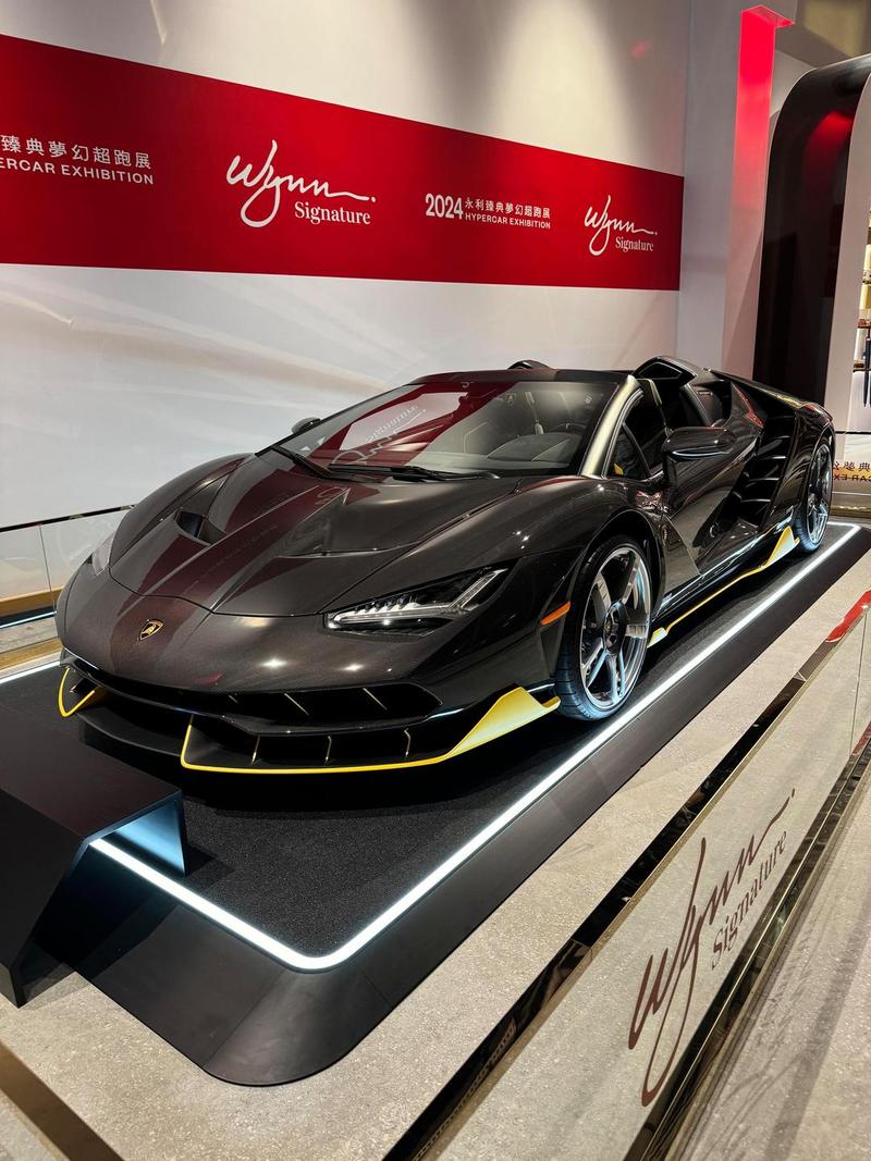 360万兰博基尼Huracan 限量版_兰博基尼3d_磨砂蓝兰博基尼实拍